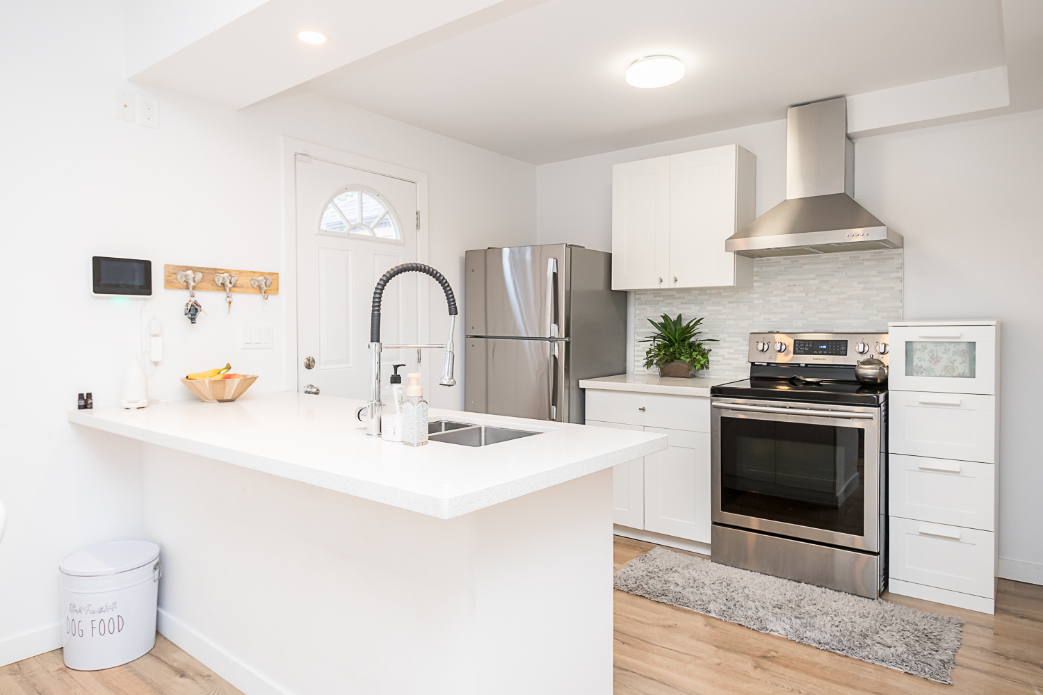 371 Martin Avenue West - Kitchen