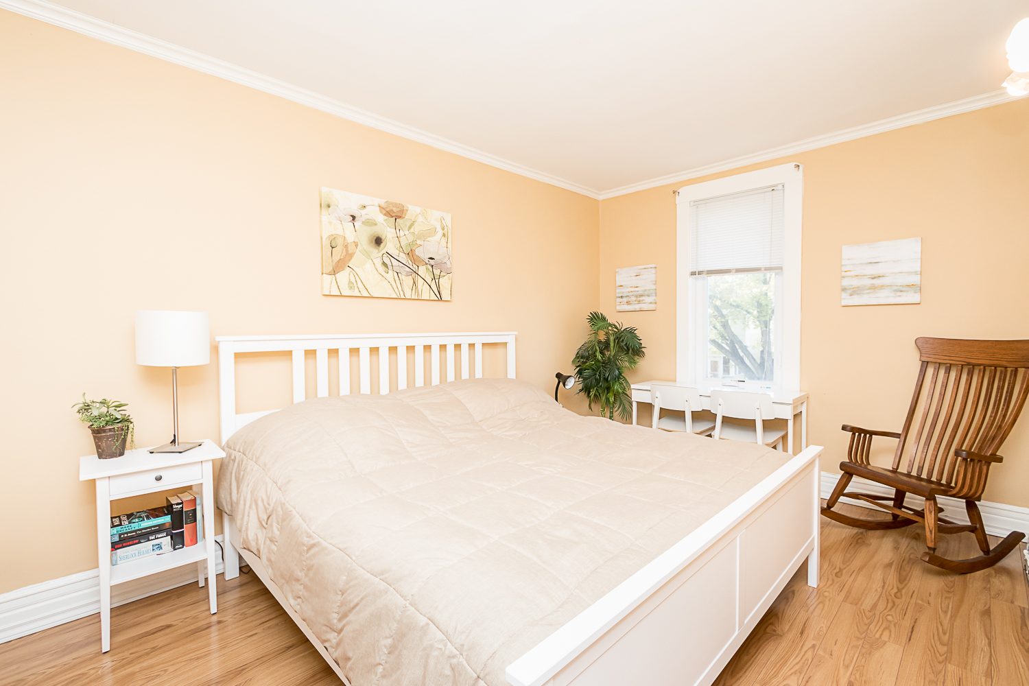 503 Newman Street - Bedroom