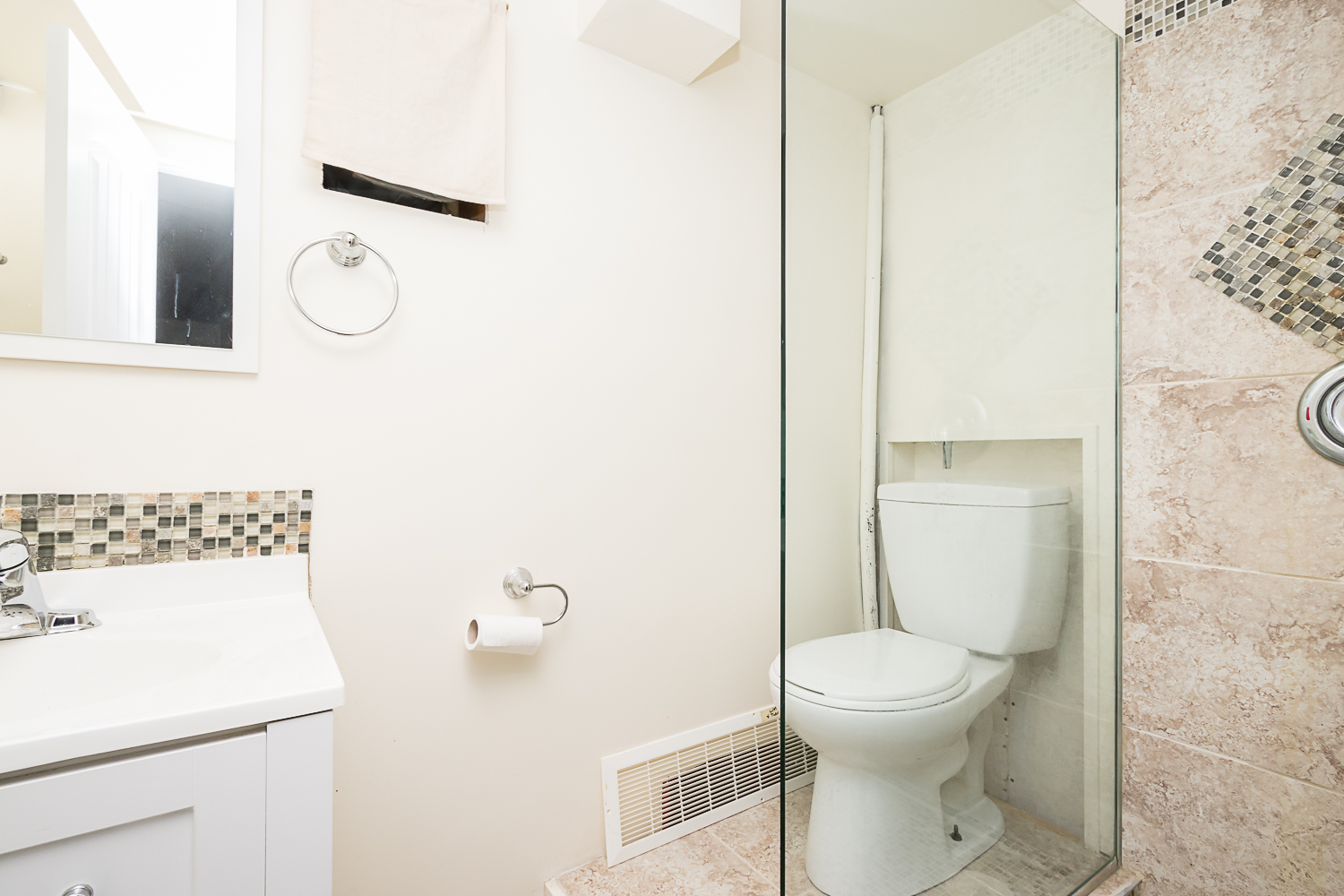 503 Newman Street - Second Bathroom