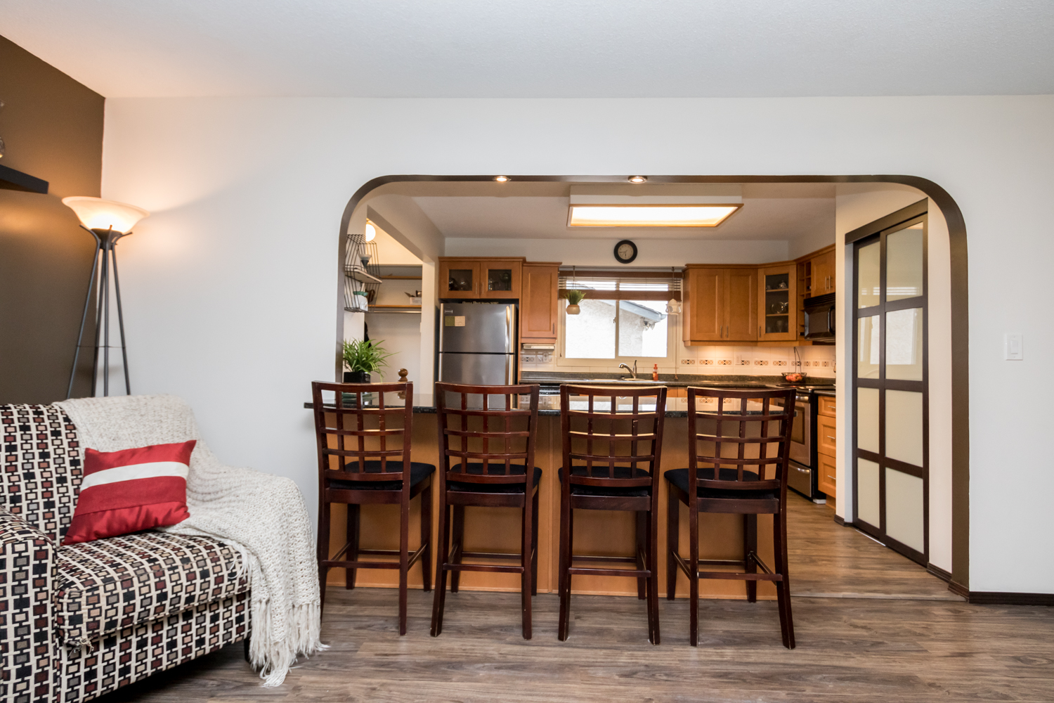 181 Allenby Crescent - Kitchen Bar