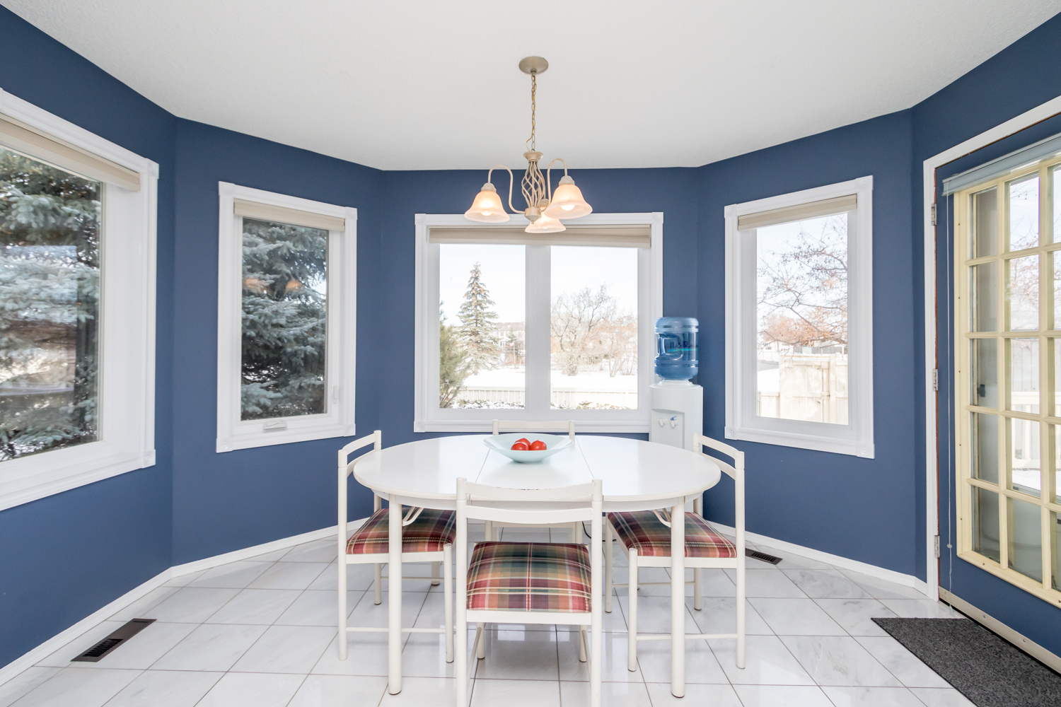 51 Chenier Bay - Dining Area
