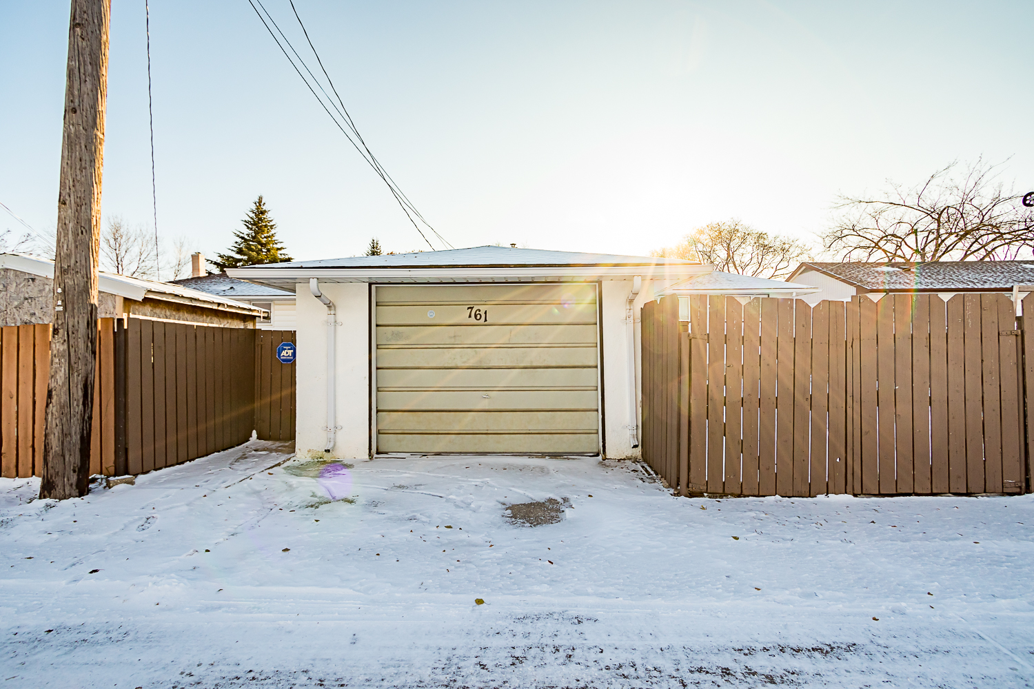 761 Hoskin Avenue - Garage