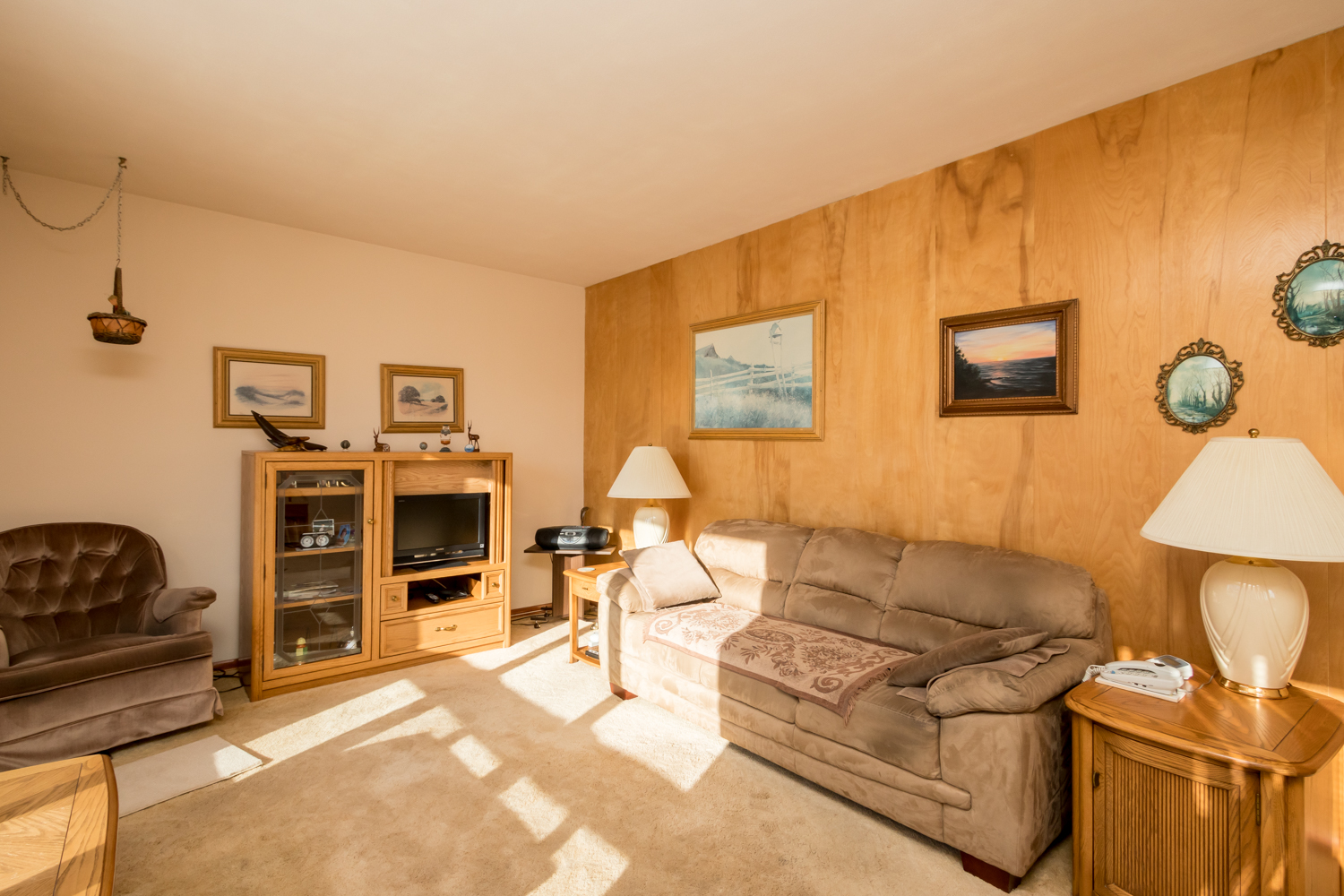 27 Cranbrook Bay - Living Room